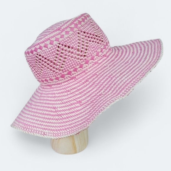 J. Crew Pink and cream oversized straw hat summer beach vacation Size M / L - Picture 1 of 16